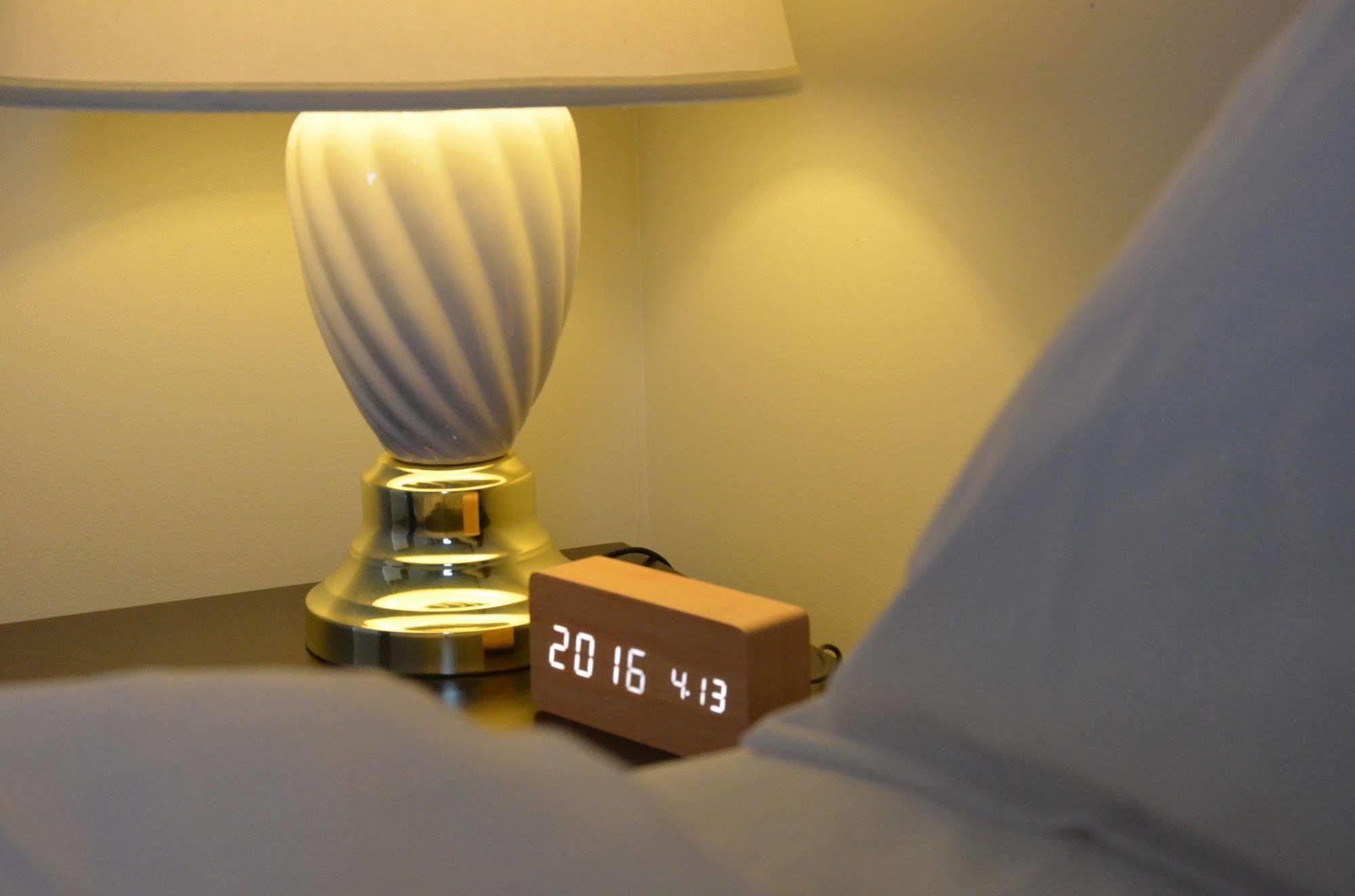 Knights Inn Merritt Bagian luar foto